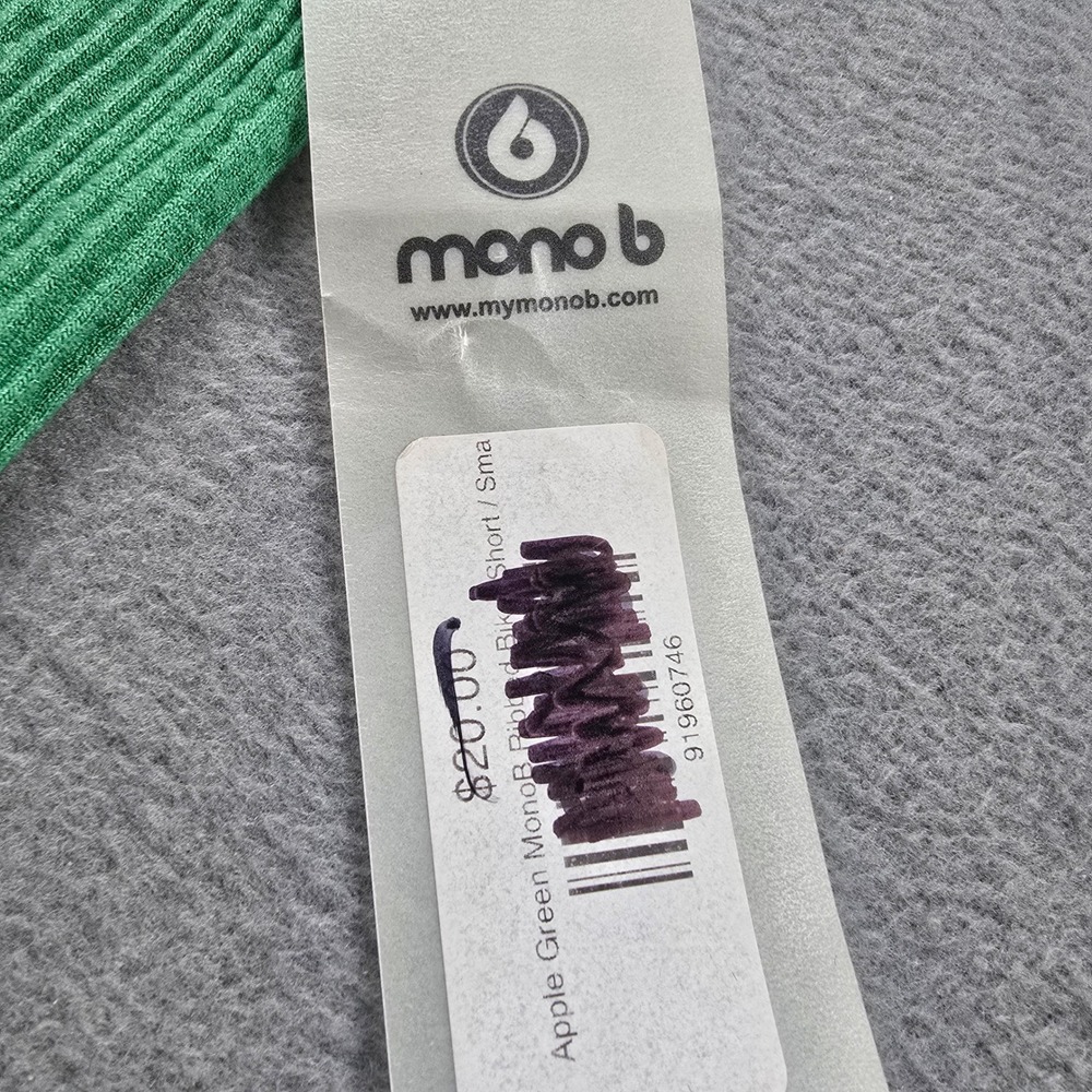 Mono B Womens Apple Green Ribbed Seamless Biker Shorts APH3222 Small NWT - Picture 2 of 8